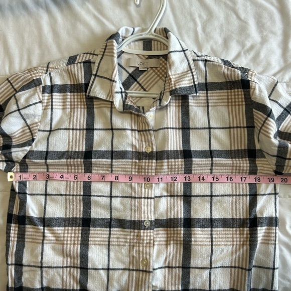 LOFT Button down plaid shirt - Picture 3 of 4